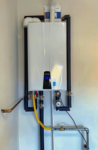 https://marmionhotwater.com.au/uploads/2025/06/instant-hot-water-systems-63860.jpg